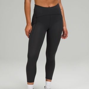 NWT power thru HR crop 23”